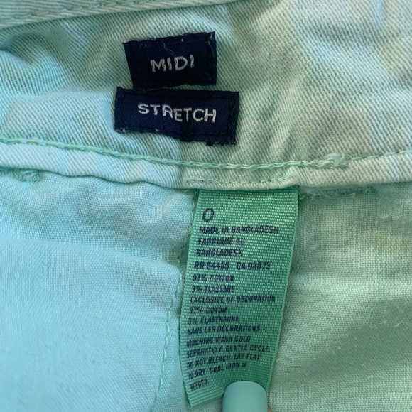 American Eagle High Wasted Midi Colored Shorts - Picture 3 of 5